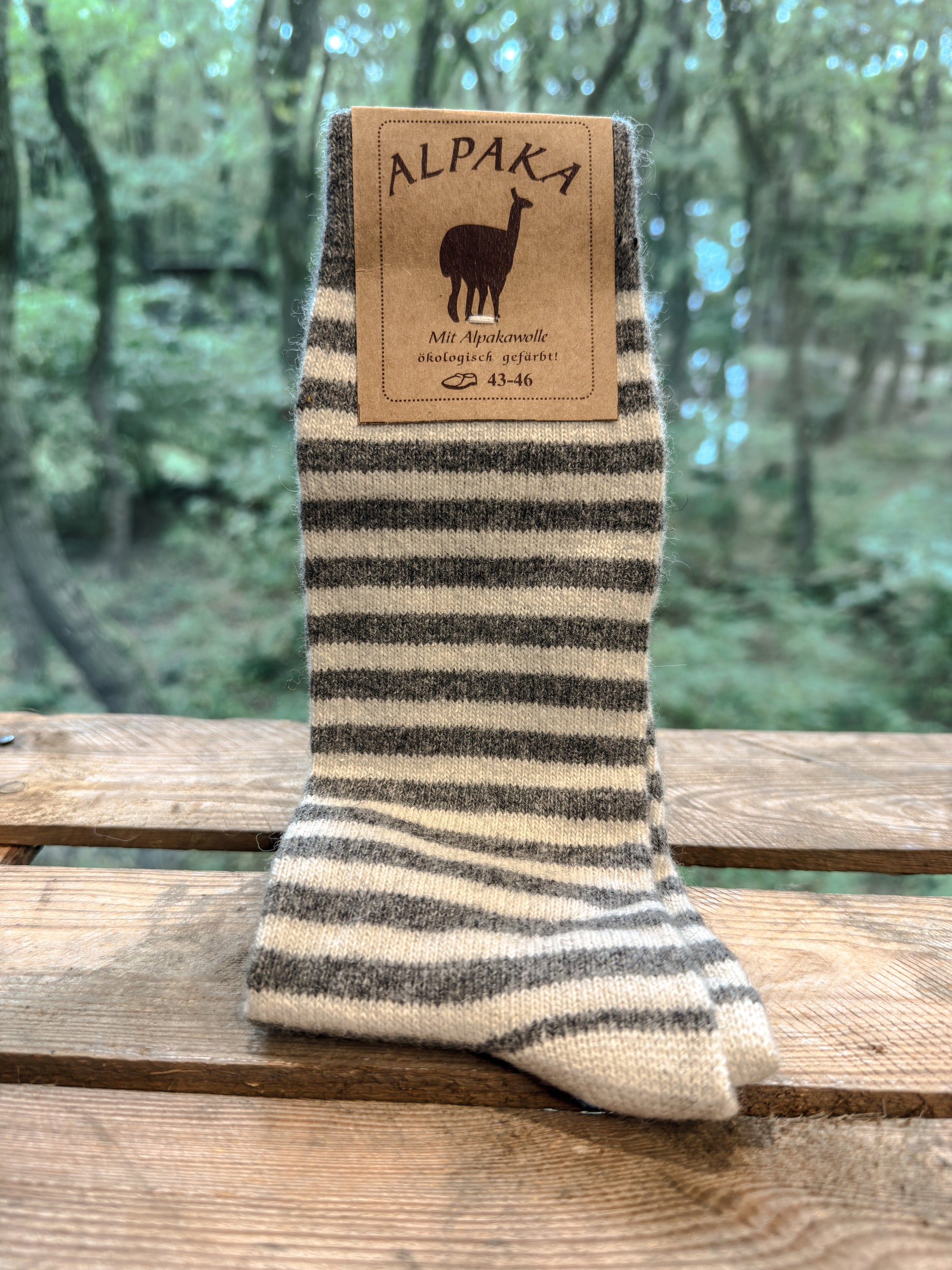 Grau weiße Alpaka Socken aus 92 Prozent Alpakawolle