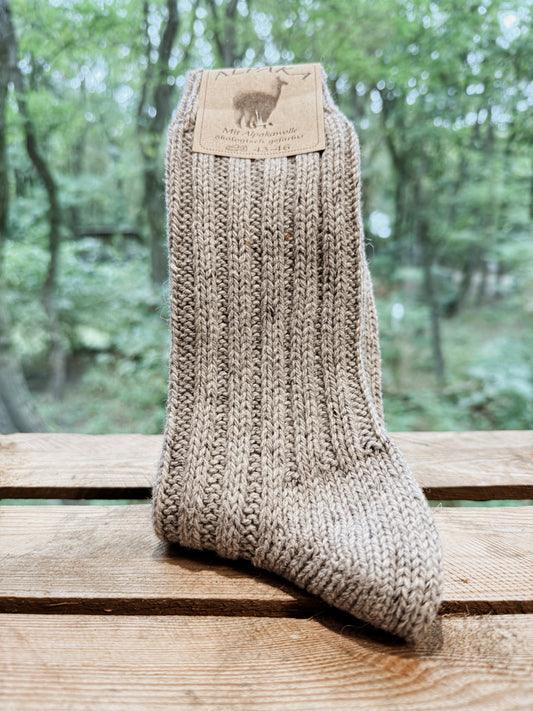 Hellgraue Alpaka Socken aus 92 Prozent Alpakawolle