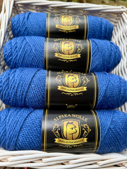 Blaues Alpaka Strickgarn aus 100% Alpaka, 100g pro Rolle