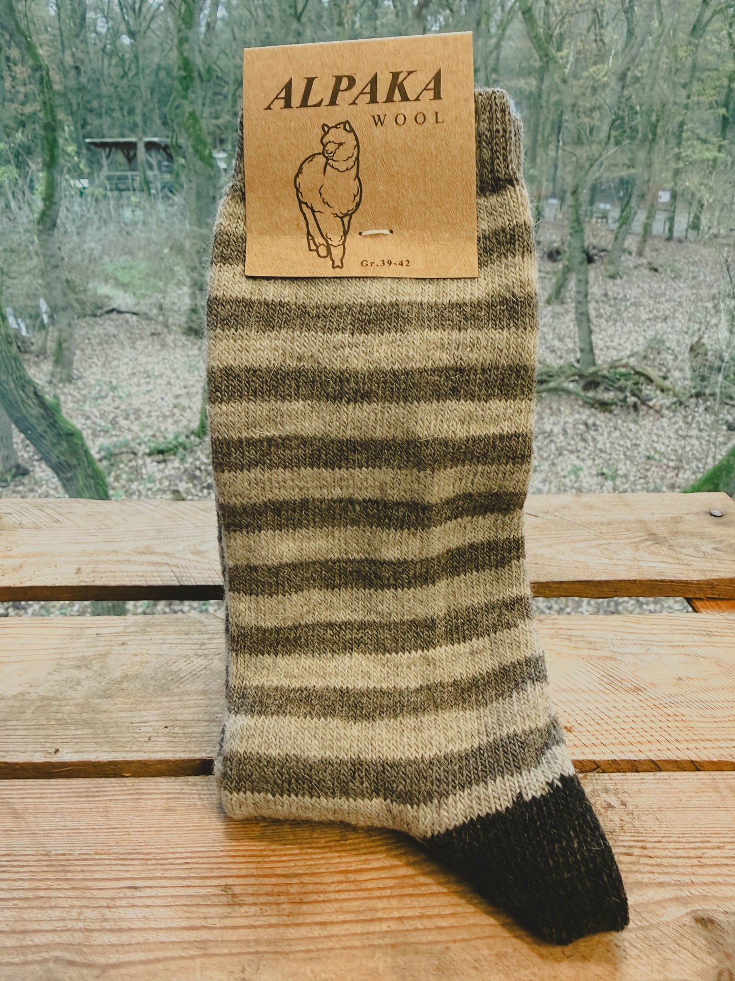 Alpaka Ringel-Socken TriColor aus 92 Prozent Alpakawolle in Hellgrau/Grau