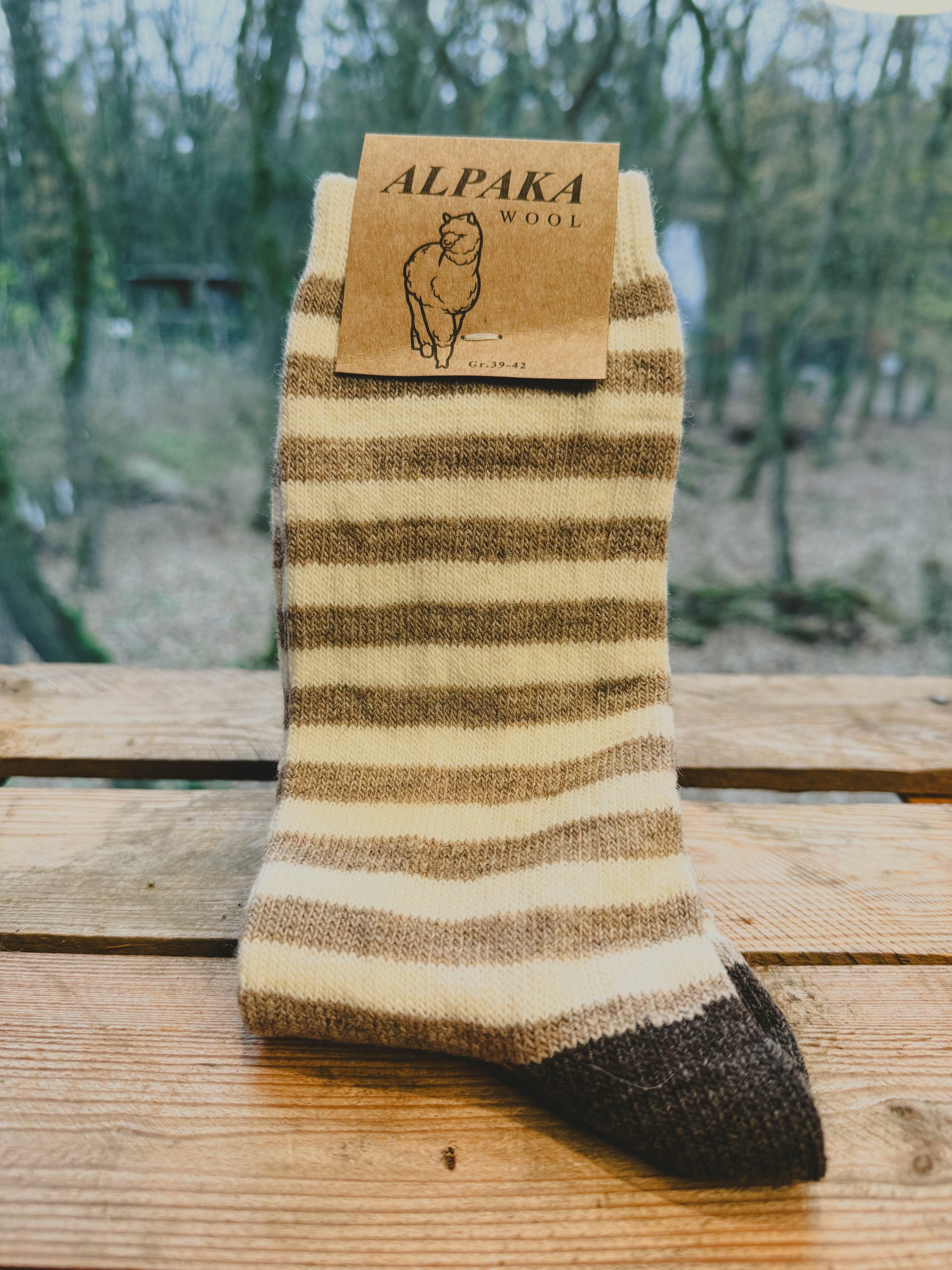 Alpaka Ringel-Socken TriColor aus 92 Prozent Alpakawolle in Weiß/Natur